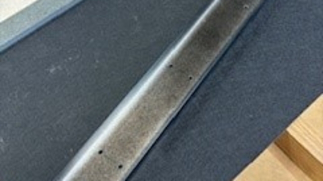 <p>Ensure all battens are pre-cut & pre- drilled. This ensures no excess swarf can get between the batten & slat.</p>