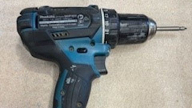 <p>Use a clutch drill. It is important to not use an impact driver as it over drives the screws & makes the battens loose</p>