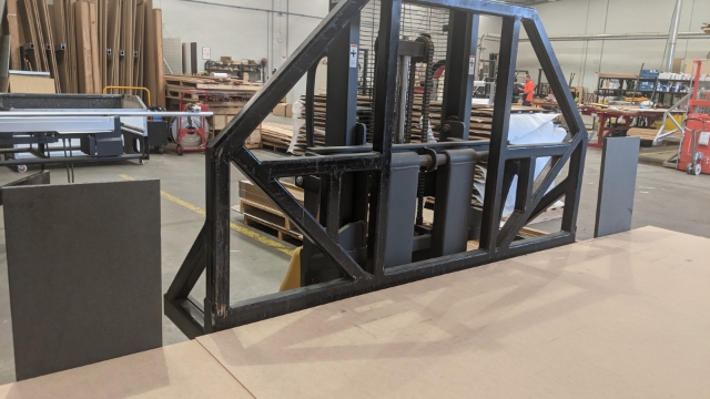 <p>Stabilising boards will need to be screwed to both sides to ensure a stable load.</p>
