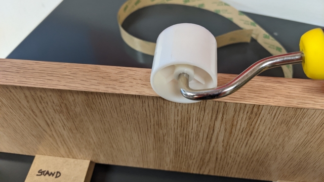 <p>Use roller to smooth edging, no bubbles or creases.</p>
