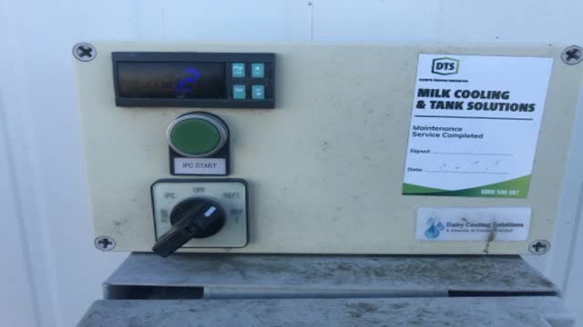 <p>Always use REF1. Only turn on Vet when some milk is in. E.g. after the first 60 cows milking</p>