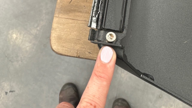 <p>If the hinge doesn't pull out remove the end stoppers. These need to be removed anyway and attached back on later.</p>
