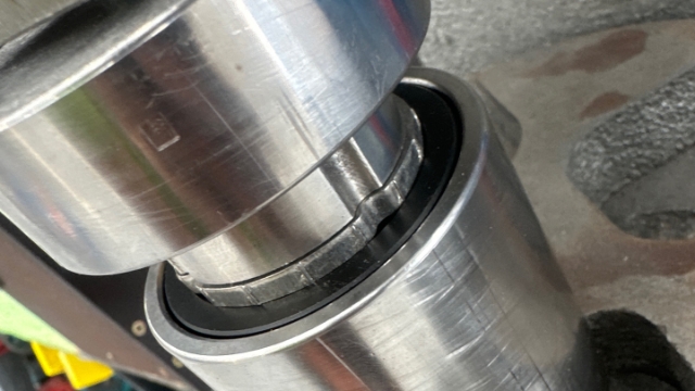 <p>Line press grooves up the the part grooves</p>