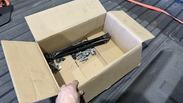 <p>Put all unused parts and fasteners into the tub</p>